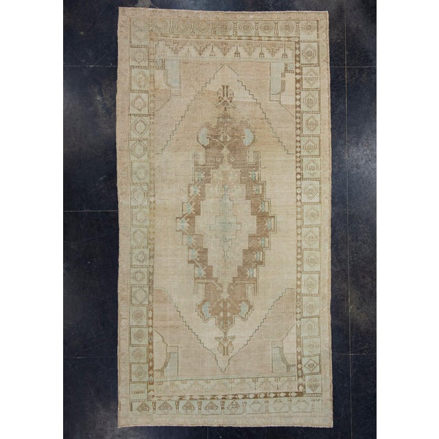 Brown Turkish Vintage Runner Rug 4'5" x 8'7" #17113 For Sale - Image 8 of 8