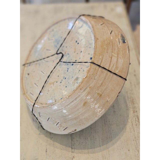 Rustic European Mid 19th Century Spanish Ceramic Fajalauza Bowl From Granada For Sale - Image 3 of 7