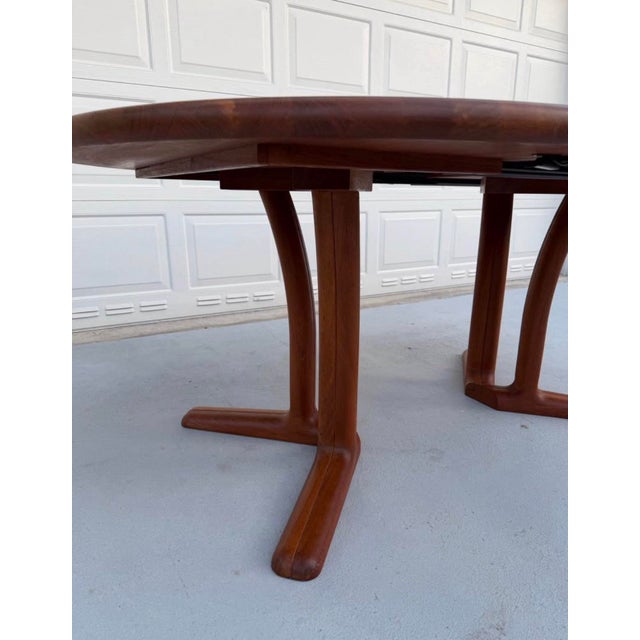 Dyrlund 1970s Dyrlund Solid Teak Extendable Dining Table – Danish Modern Design For Sale - Image 4 of 10