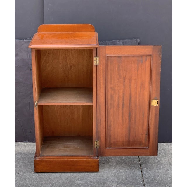 English Nightstand or Bedside Table of Mahogany For Sale - Image 12 of 13