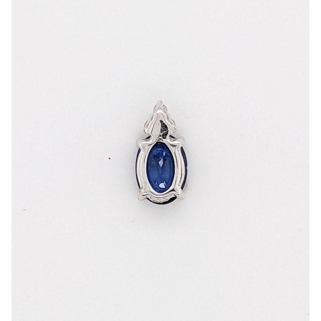 2020s Classic Sapphire Pendant With Earth Mined Diamonds: Solid 14k Gold, Oval 7x5mm For Sale - Image 5 of 5