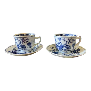 Vintage 1970s Vienna Woods Blue Onion Cup & Saucer by Seymour Mann- 4 Pieces