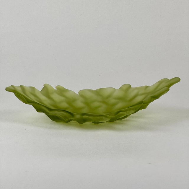 Set of 3 Vintage Hudson Beach Glass Water Bowls in Green, Yellow, & Pink For Sale In New York - Image 6 of 12