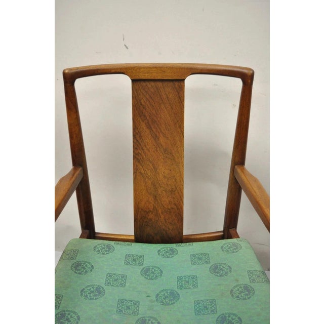 Vintage Mid Century Modern John Stuart Style Walnut Curve Back Dining Arm Chairs, Pair For Sale In Philadelphia - Image 6 of 11