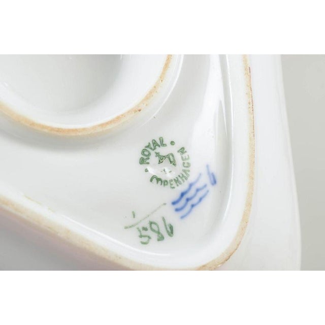 Blue Fluted Half Lace Tricorn Sauce Boat from Royal Copenhagen, 1920s For Sale - Image 4 of 5