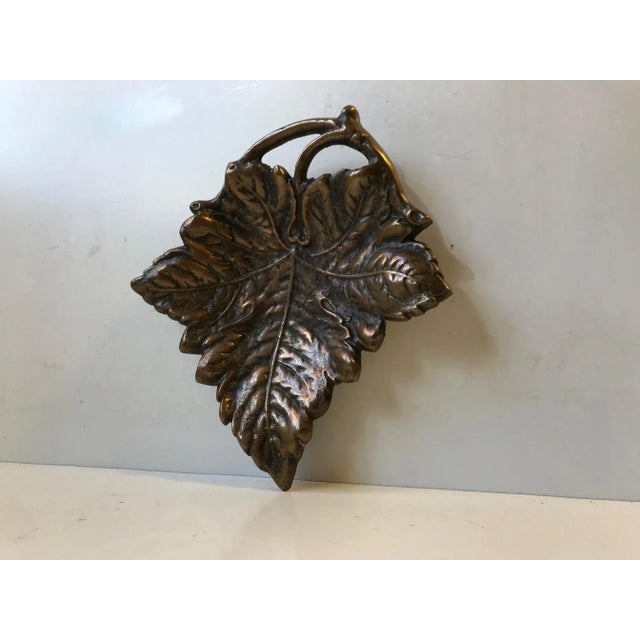 Art Deco Sculptural Bronze Bowl, 1930s For Sale - Image 3 of 10