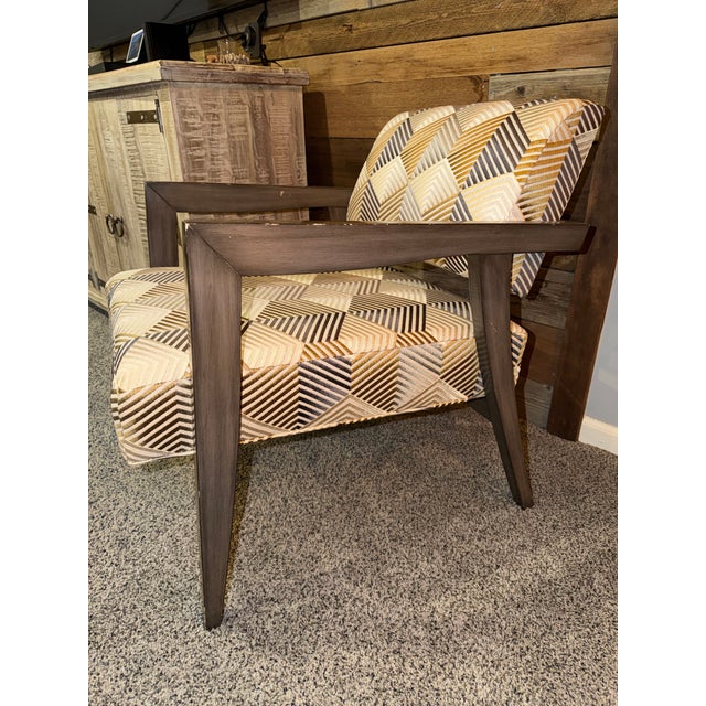 Elevate your living room, reading nook, or entryway with this stunning pair of Swaim Ellen Chairs, crafted by the renowned...