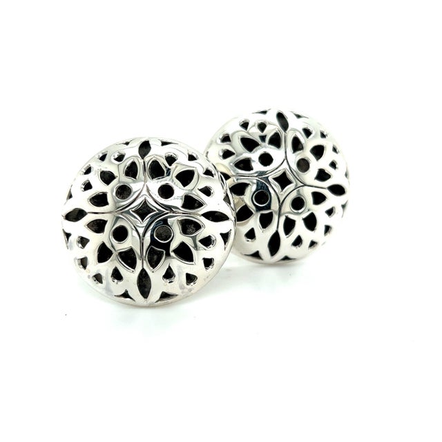Metal Late 20th Century John Hardy Estate Large Button Clip on Earrings 1.5" Sterling Silver, A Pair For Sale - Image 7 of 7