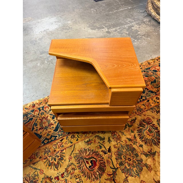 Brown Pair Vintage 1970s Scan Coll Danish Modern Teak 3-Drawer Nightstands For Sale - Image 8 of 12
