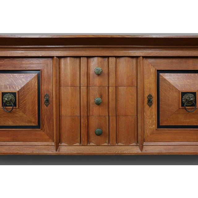 Art Deco Brutalist Belgian Sideboard in Oak and Brass Details, 1940s For Sale - Image 16 of 17