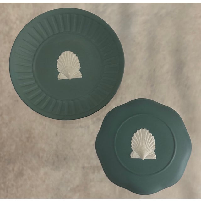 Vintage Wedgwood Jasperware Teal Green Scallop Shell Petite Trinket Dish & Lidded Box MAKER'S MARK: Bottom of both ORIGIN:...