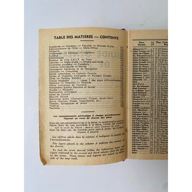 Late 20th Century Paris Arrondissement Guidebook, France, Circa 1970s For Sale - Image 5 of 14