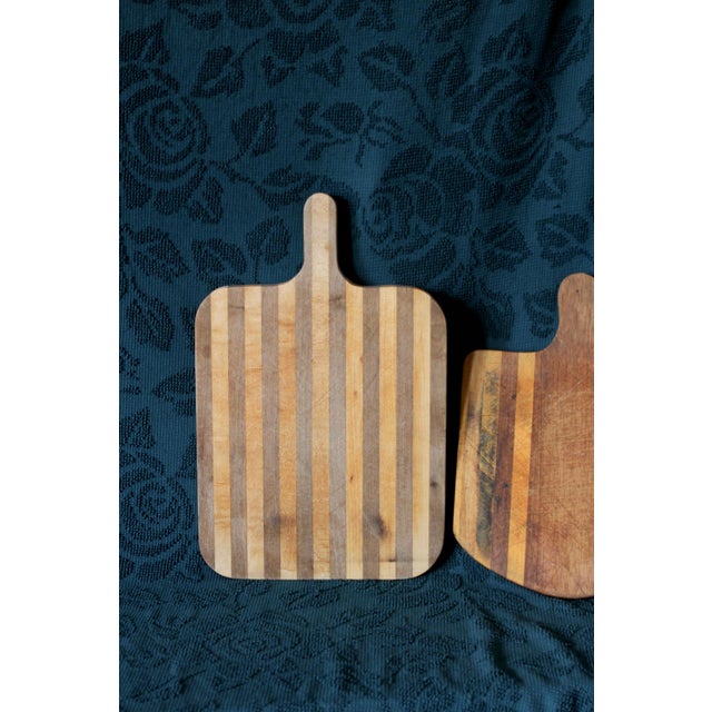 Brown Striped Rustic Cutting Board With Handle For Sale - Image 8 of 9