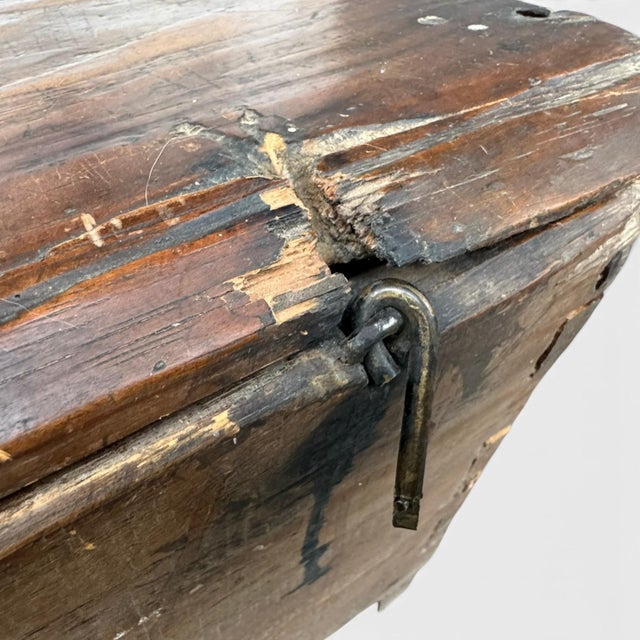 Brown Antique 18th Century Wooden Trunk Coffer – Primitive Dovetail Chest For Sale - Image 8 of 16