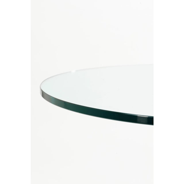 Metal Curved Modernist Chrome and Glass Side Table For Sale - Image 7 of 7