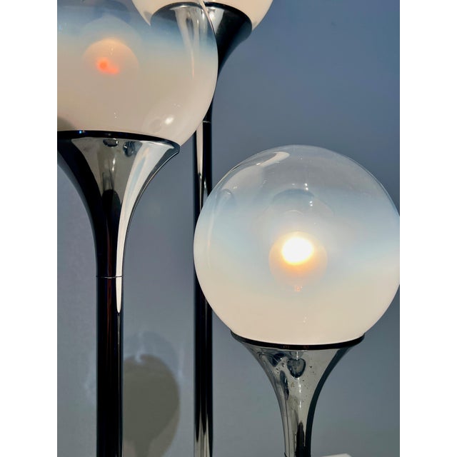 Striking design by the renowned Targetti Sankey, clearly inspired by the space age era. Combined with an Italian touch...