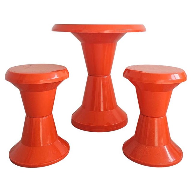 Space Age Patio Set in Orange Plastic, 1970s, Set of 3 For Sale - Image 11 of 12