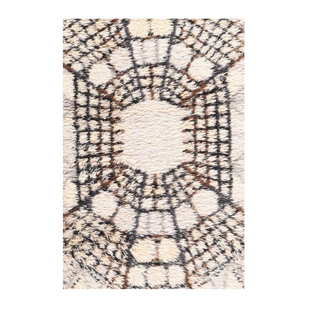 Fine Vintage Swedish Rug/Carpet, Hand Knotted, Circa 1950's, Size 4' X 5'8" For Sale - Image 4 of 4