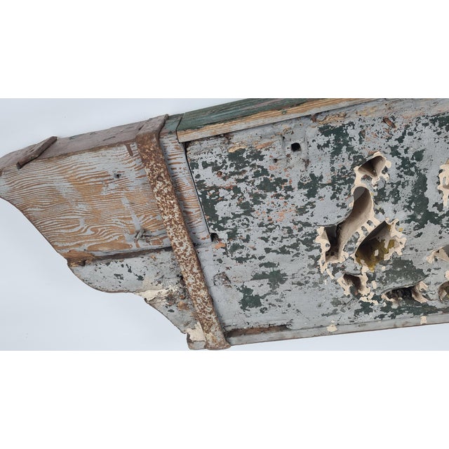 Antique Wooden Pediment with Lion, 1700s For Sale - Image 13 of 16