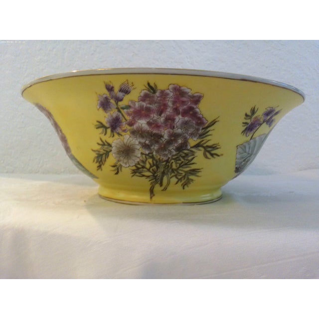 1980s Chinese Yellow Botanical Centerpiece Bowl For Sale In West Palm - Image 6 of 8