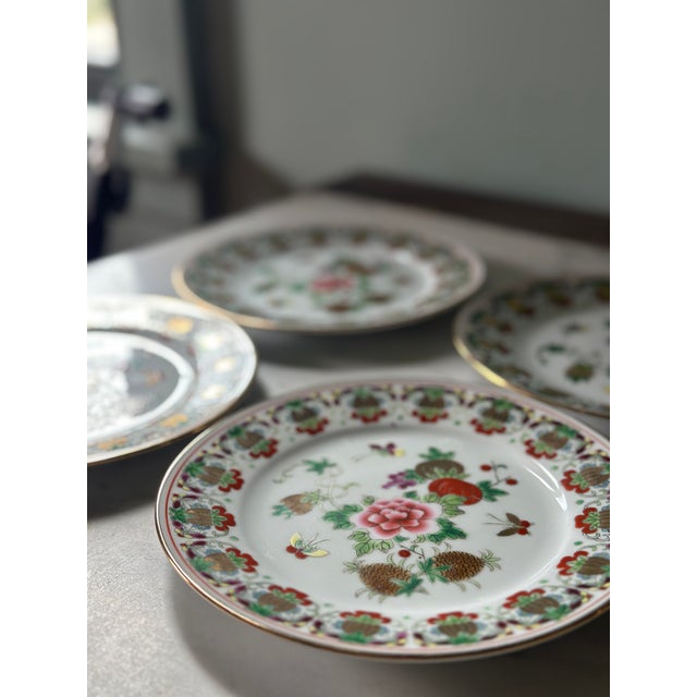 Vintage Chinese Jingdezhen Famille Rose "Pineapple & Butterfly" Dessert Plates - Set of 4 For Sale - Image 4 of 6