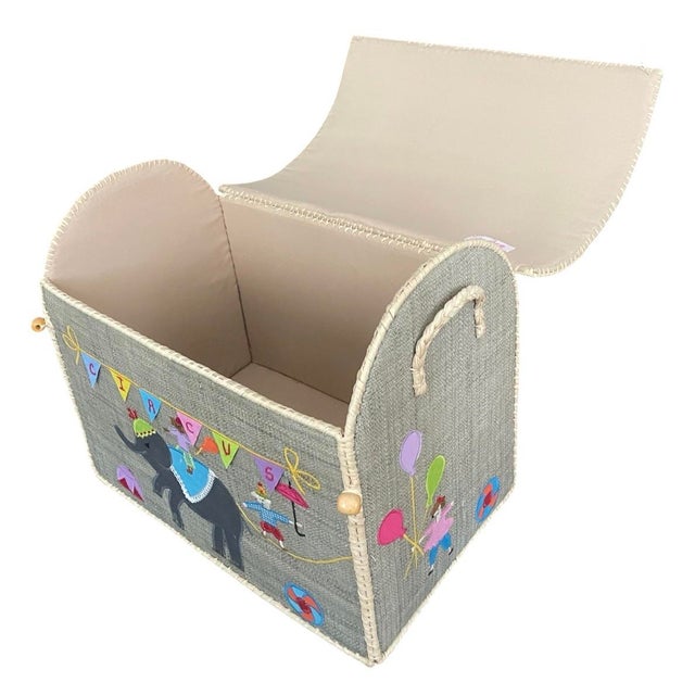 2000 - 2009 Vintage Madagascar Hand-Woven Raffia "Circus" Toy Trunk & Storage Chest For Sale - Image 5 of 11
