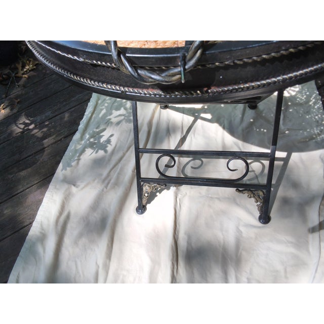 Brown Vintage Hollywood Regency Woven Wicker and Wrought Iron Round Tray Table. For Sale - Image 8 of 16