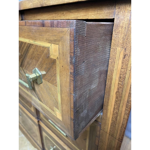 Wood Louis XVI Commode with Central Projection, 1800s For Sale - Image 7 of 8