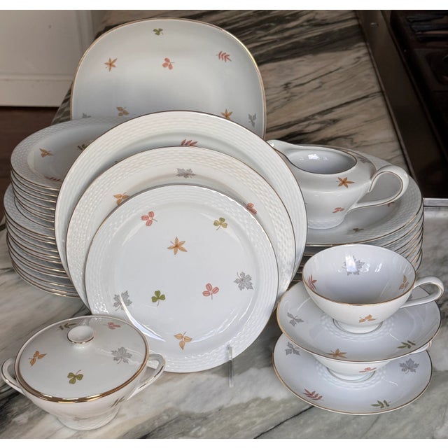 Ceramic Mid-Century Johann Haviland Rosenthal Bavaria Autumn Leaves Pattern by Raymond Loewy - 33 Pieces For Sale - Image 7 of 18