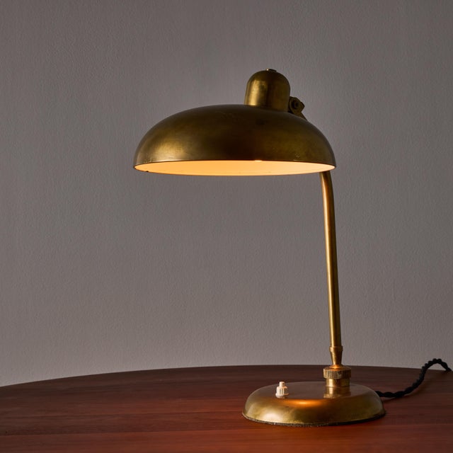 Metal 1940s Giovanni Michelucci Patinated Brass Ministerial Desk Lamp for Lariolux For Sale - Image 7 of 17