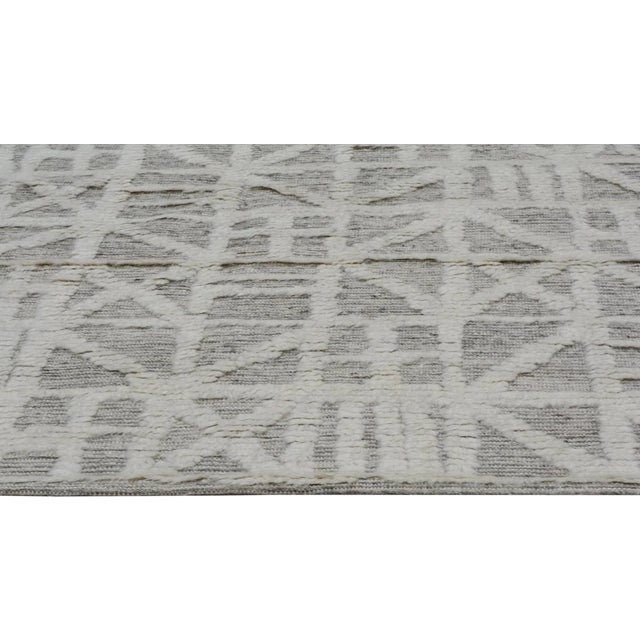 Contemporary Moroccan Aleph Hand Knotted Wool Rug, 10x13'9 For Sale - Image 4 of 6