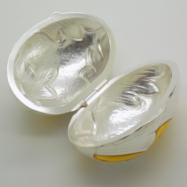 Metal Vintage Italian Handmade Genuine Sterling Silver 925 Florentine Life Size Egg Shaped Box, 1980s For Sale - Image 7 of 13