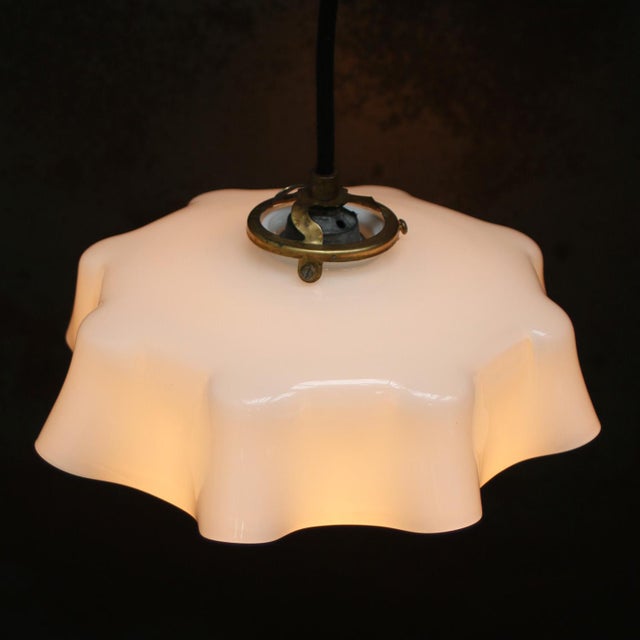 French white opaline glass pendant lights 2 meter black cotton flex E27 / E26 Up to 250V (Europe/UK Standard).The wiring...
