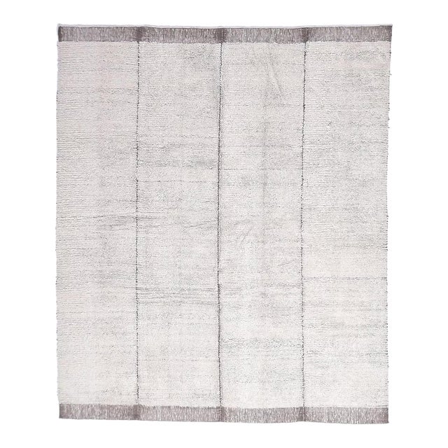 Mid 20th Century Living Room Earthly White Kilim Rug For Sale