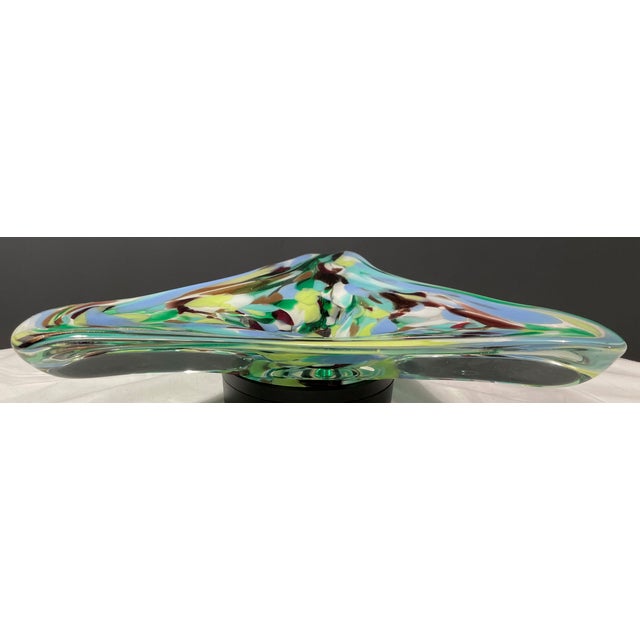 1960s Italian Mid-Century Murano Attributed Large Freeform Triangle Glass Bowl Pastel/Gold For Sale - Image 6 of 11