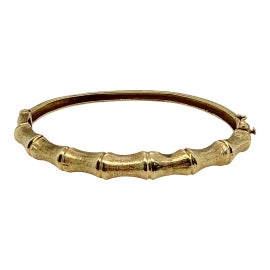 Example of Bangles