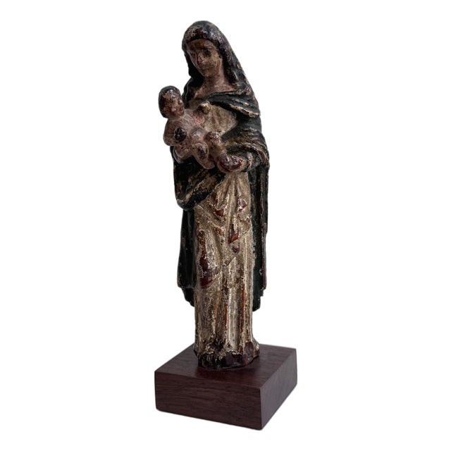 18th Century Virgin and Child in Polychrome Wood For Sale