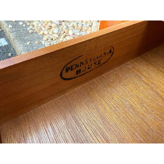 Brown Vintage Pensylvania House Traditional 2 Tier Side Table For Sale - Image 8 of 16