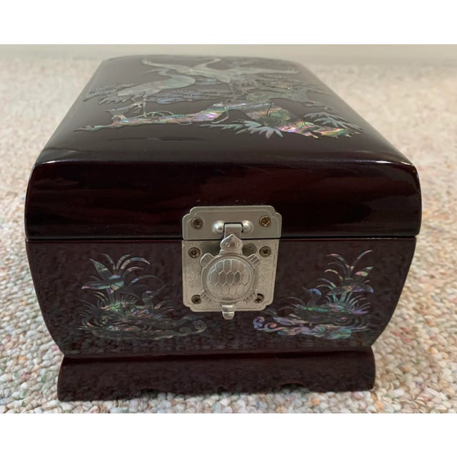 Late 20th Century Korean Black Lacquer Jewelry Box For Sale In Los Angeles - Image 6 of 9