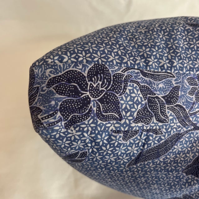 Custom Designer Boxed Pillow in Quadrille Blue Antik Batik Down Insert Contrasting Box Banding For Sale In New York - Image 6 of 6