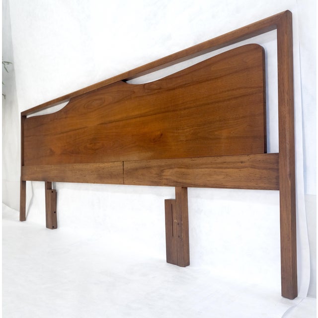 Late 20th Century Sculptural Walnut Headboard Bed 102" Wide Mid Century Modern MINT For Sale - Image 5 of 7