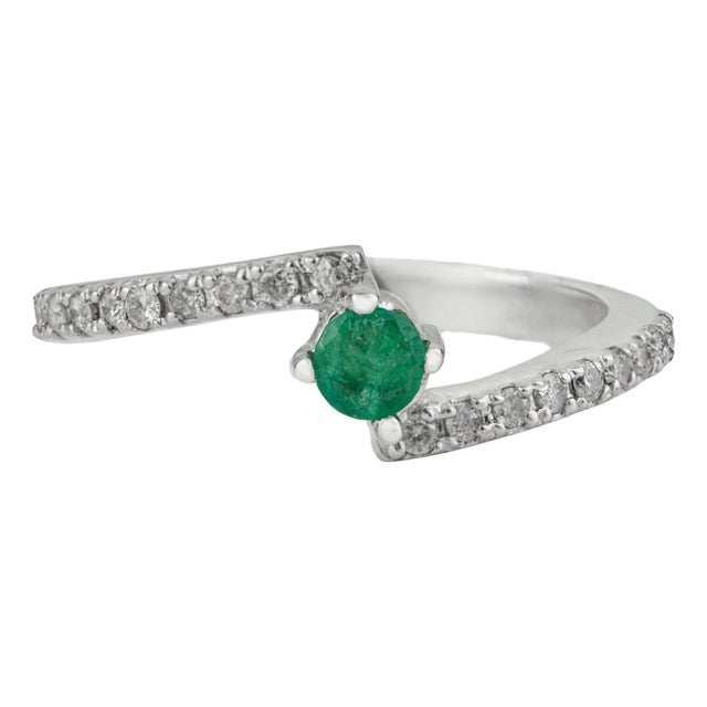 Minimalist Hallmarked 925 Silver Round 0.29 Ct Emerald & Diamond Ring Size 7 For Sale