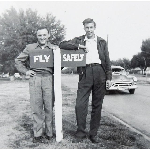 Mid-Century Modern Vintage Snapshot 1950s Pals Fly Safely Quirky Sign For Sale - Image 3 of 3