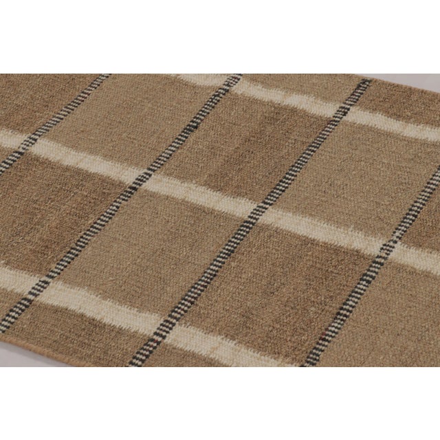 Handwoven in a sustainable blend of hemp, linen, and New Zealand wool, this 3x5 flatweave is a premier selection from the...