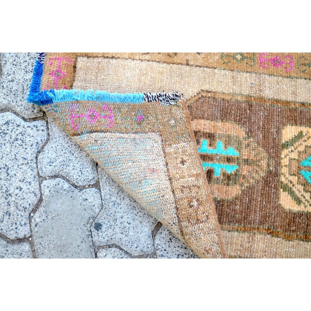 1960s Vintage Camel Boho Chic Rug For Sale - Image 5 of 6