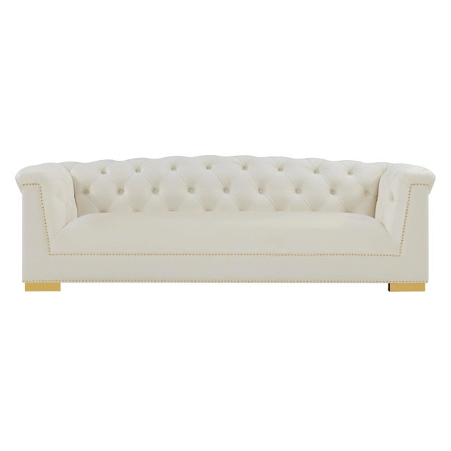 Offering a fresh and modern spin to a classic style, Inspire Me Home Decor and TOV proudly introduce the Farah sofa. With...