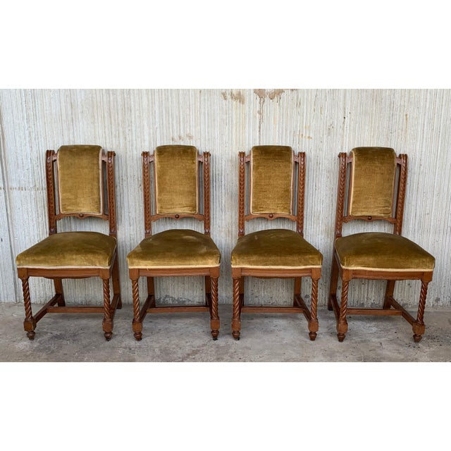 Early 20th Century Set of 4 Carved Dining Room Chairs in Louis XIII Style with Velvet Seat and Back For Sale - Image 9 of 18