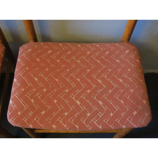 Wood Mid-Century J39 Shaker Chairs in Elm by Børge Mogensen for Farstrup Møbler, 1950s, Set of 2 For Sale - Image 7 of 11