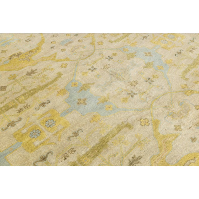 11x21 Modern Oushak Style Wool Rug in Soft Cream, Ochre Gold & Soft Blue For Sale - Image 12 of 12