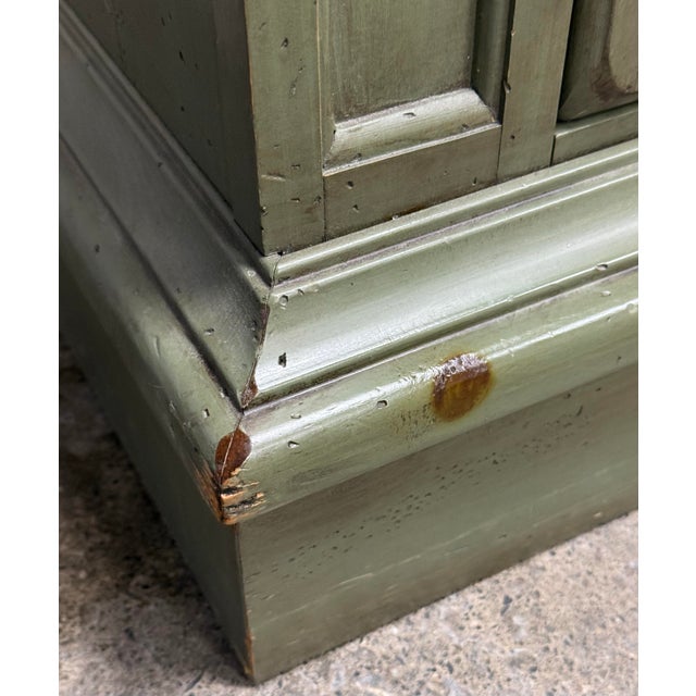 Green Broyhill Yorkshire Market Painted Pine Farmhouse Credenza For Sale - Image 8 of 12